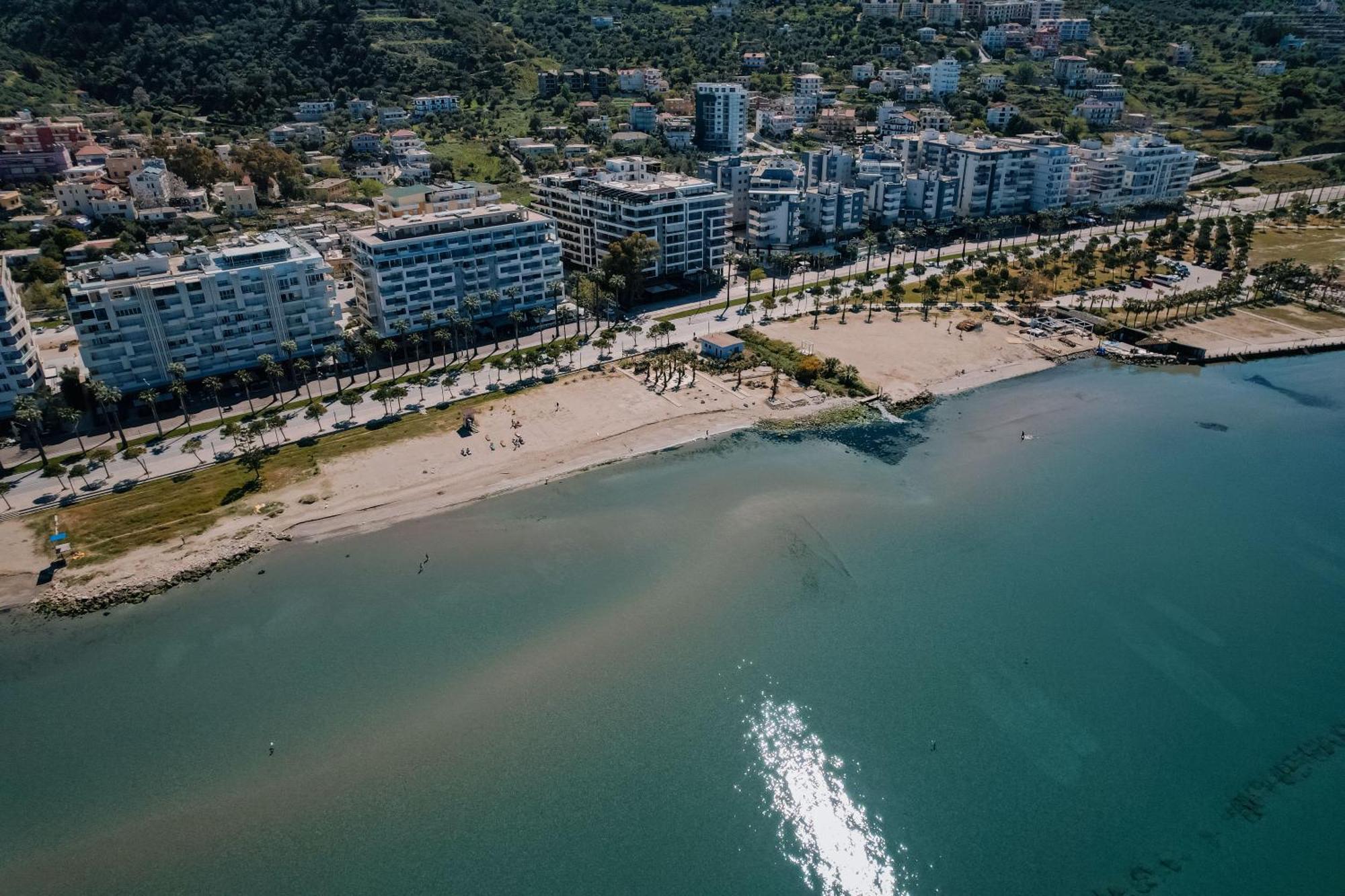 Duka Hotel Vlore Exterior photo